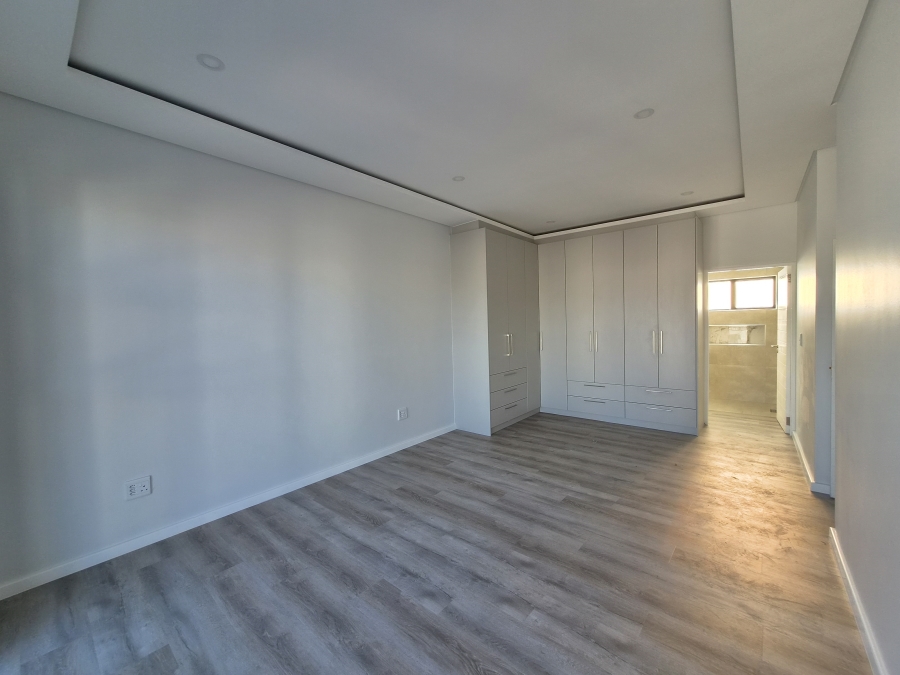 4 Bedroom Property for Sale in Sandown Western Cape